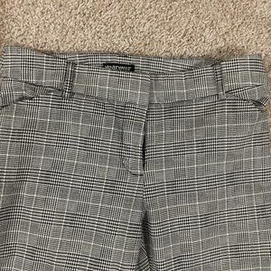 Checkered cropped slacks